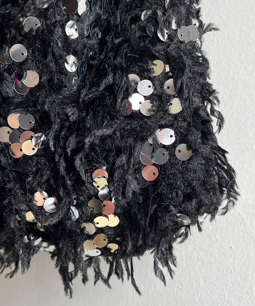 Jewelobe(ジュエローブ)の「フェザー×スパンコールショルダーミニバッグ(ショルダーバッグ・レディース・ブラック/グレー/ベージュ・FREE)」の4枚目の写真