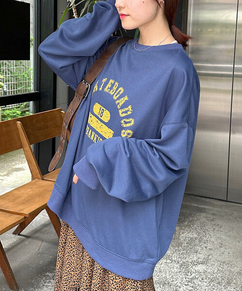 正規品♡裏毛プルオーバー♡ネイビー　スウェット　ロゴ w closet（ダブルクローゼット）の「カレッジロゴBIG裏毛プルオーバー