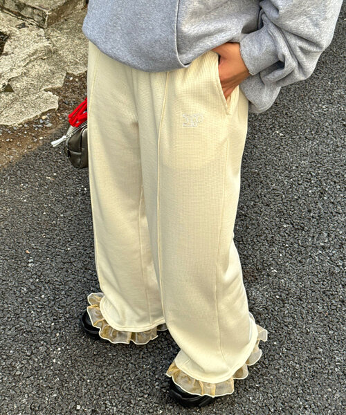 CIAOPANIC（チャオパニック）の「裾チュールワッフルイージーパンツ（その他パンツ・レディース・グレー/アイボリー/ブラック・SMALL/MEDIUM）」の5枚目の写真