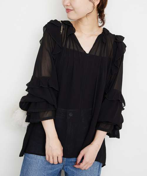 ✨️新品・未着用✨️ SLOBE IENA シアージョーゼットフリルブラウス SLOBE IENA（スローブイエナ）の「シアージョーゼットフリル