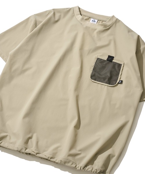 GERRY（ジェリー）の「【GERRY/ジェリー】接触冷感ストレッチナイロン メッシュポケット付き ショートスリーブTシャツ（Tシャツ/カットソー・メンズ・カーキ/グレイッシュベージュ/ブラック・X-LARGE/LARGE/MEDIUM）」の2枚目の写真