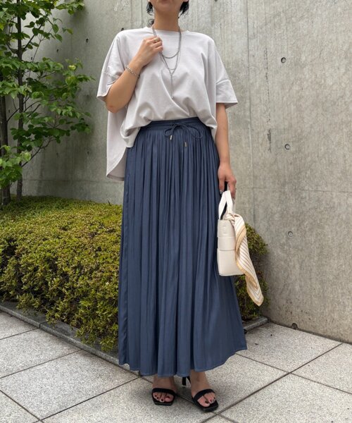 Jena espace merveilleux(ジェナ エスパスメルヴェイユ)の「【新色登場】【低身長サイズ】プリーツスカーチョ(その他パンツ・レディース・パープル/ベージュ/チャコールグレー/ネイビー/ブルー系その他/ライトグレー・FREE)」の11枚目の写真