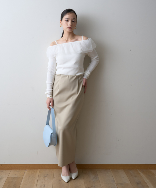 EMMA ROUGE VIF(エマルージュヴィフ)の「【一部店舗限定】オフショルチュールリブプルオーバー(ニット/セーター・レディース・ホワイト系その他/ブラック/オフホワイト・フリー)」の18枚目の写真