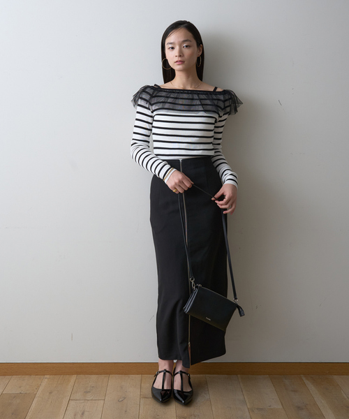 EMMA ROUGE VIF(エマルージュヴィフ)の「【一部店舗限定】オフショルチュールリブプルオーバー(ニット/セーター・レディース・ホワイト系その他/ブラック/オフホワイト・フリー)」の16枚目の写真