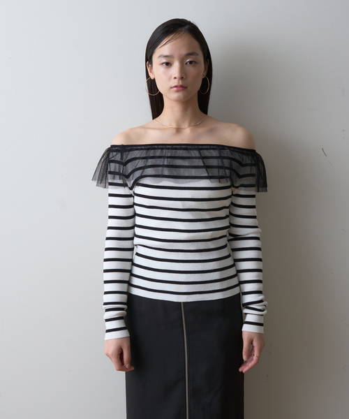 EMMA ROUGE VIF(エマルージュヴィフ)の「【一部店舗限定】オフショルチュールリブプルオーバー(ニット/セーター・レディース・ホワイト系その他/ブラック/オフホワイト・フリー)」の9枚目の写真