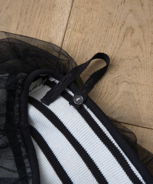 EMMA ROUGE VIF(エマルージュヴィフ)の「【一部店舗限定】オフショルチュールリブプルオーバー(ニット/セーター・レディース・ホワイト系その他/ブラック/オフホワイト・フリー)」の4枚目の写真