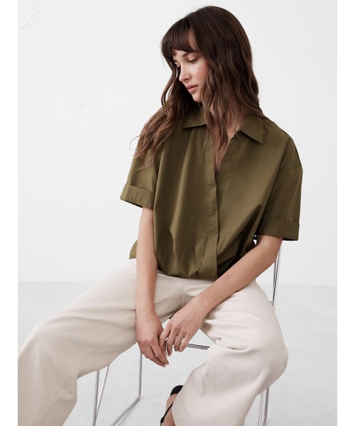 BANANA REPUBLIC FACTORY STORE(バナナリパブリック ファクトリーストア)の「BANANA REPUBLIC FACTORY STORE ラップポップオーバートップス(シャツ/ブラウス・レディース・カーキ/ホワイト/コーラル・L/M/S/XS)」の1枚目の写真