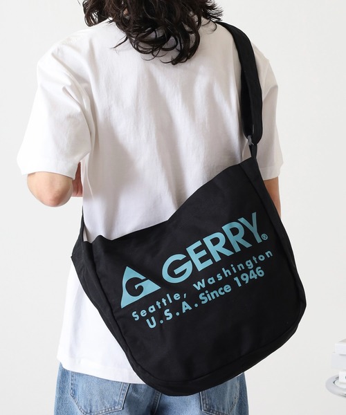 GERRY（ジェリー）の「GERRY キャンバス ニュースペーパーバッグ 男女兼用（ショルダーバッグ・メンズ・アイボリー/ブラック・FREE）」の13枚目の写真