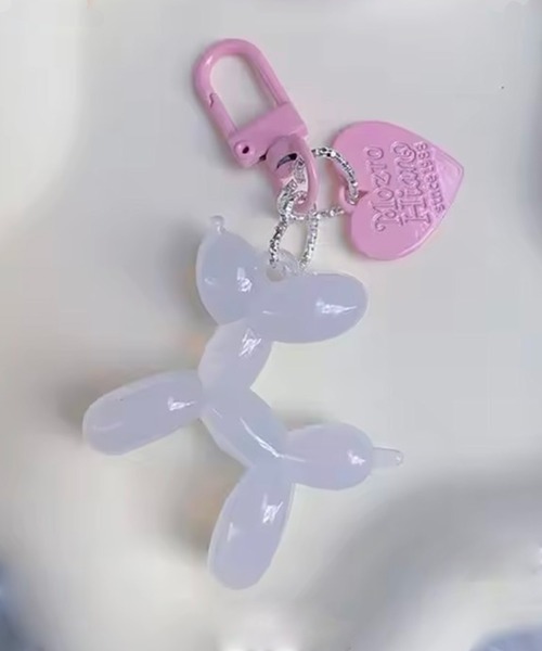 ammy.(エイミードット)の「【 ammy. / エイミードット 】 ハート チャーム ドッグ キーホルダー(キーホルダー・レディース・ブルー/ゴールド/シルバー/ブラック/シルバー系/ホワイト/ピンク・FREE)」の2枚目の写真