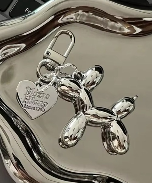 ammy.(エイミードット)の「【 ammy. / エイミードット 】 ハート チャーム ドッグ キーホルダー(キーホルダー・レディース・ブルー/ゴールド/シルバー/ブラック/シルバー系/ホワイト/ピンク・FREE)」の12枚目の写真