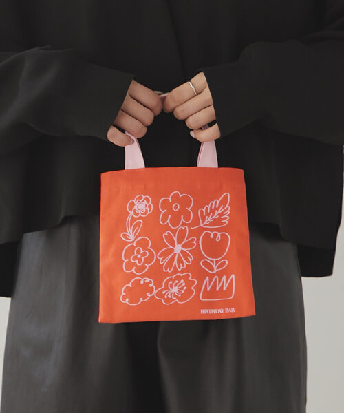 BIRTHDAY BAR（バースデイバー）の「コットンミニスクエアフラットバッグ（トートバッグ・レディース・アイボリー/グリーン/ネイビー/オレンジ・0）」の4枚目の写真