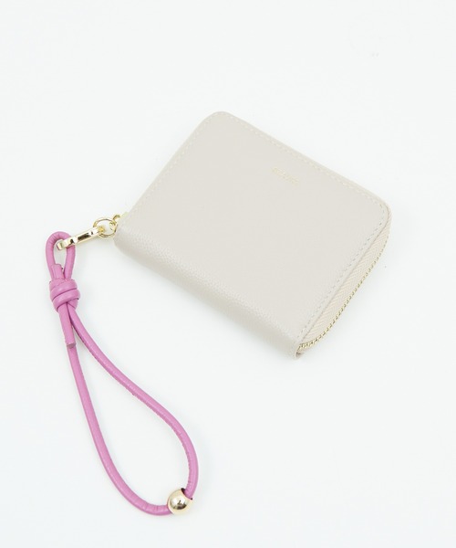 collex(コレックス)の「【WEB限定】【BEAURE/ヴュレ】ストラップ付きウォレット(財布・レディース・シルバー/ブラック/ベージュ/ゴールド・フリー)」の2枚目の写真