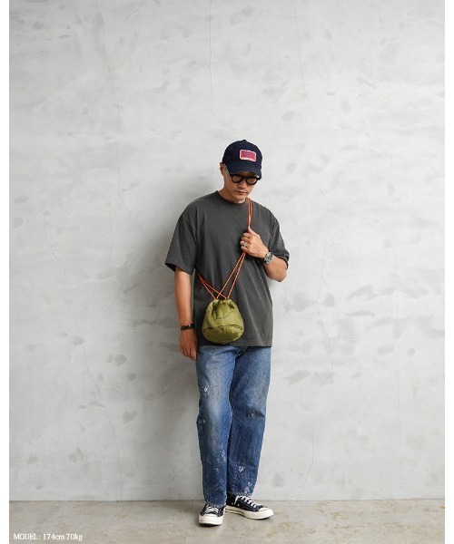 WAIPER.inc（ワイパーインク）の「WAIPER.inc 実物 米軍 M-65 フィールドジャケット用ライナー リメイク エフェクツバッグ LONG CORD（ショルダーバッグ・メンズ・オリーブ系・ONE SIZE）」の3枚目の写真