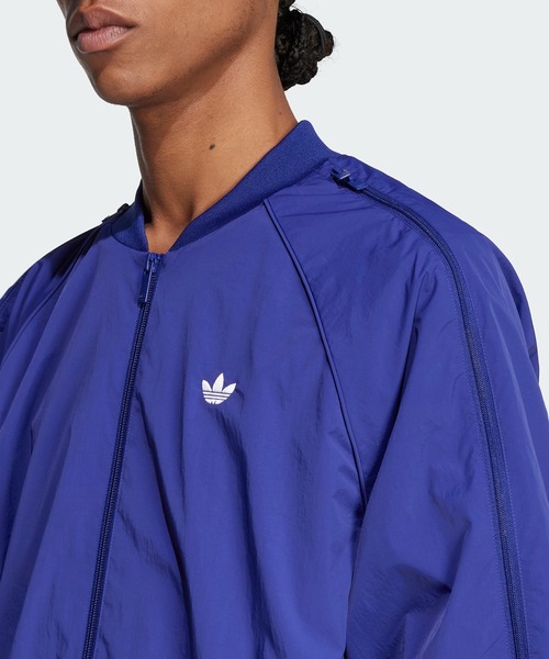 希少　限定品　Superstar Track Top Adidas Superstar Track Top Black/Gold Metallic JW1850 Japan