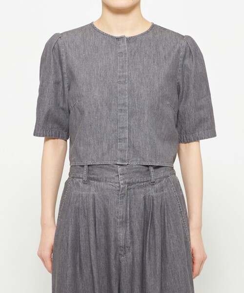 uncrave(アンクレイヴ)の「ライトデニム パフスリーブブラウス(シャツ/ブラウス・レディース・グレー系/ブルー系・2/1)」の7枚目の写真