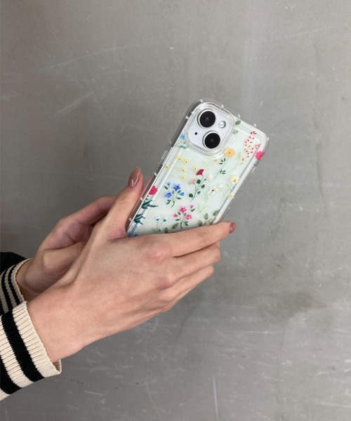Loco Ocean（ロコオーシャン）の「花柄 クリア 耐衝撃  / スマホカバー iPhoneケース ( 7 8 SE2 / 12 / 13 / 14 / 15 )（スマホケース/カバー・レディース・B/A・iPhone 12/iPhone 7/8/SE(第2/第3世代)/iPhone 13/iPhone 14/iPhone 15）」の6枚目の写真