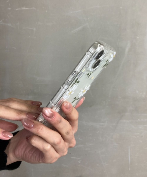 Loco Ocean（ロコオーシャン）の「花柄 クリア 耐衝撃  / スマホカバー iPhoneケース ( 7 8 SE2 / 12 / 13 / 14 / 15 )（スマホケース/カバー・レディース・B/A・iPhone 12/iPhone 7/8/SE(第2/第3世代)/iPhone 13/iPhone 14/iPhone 15）」の12枚目の写真