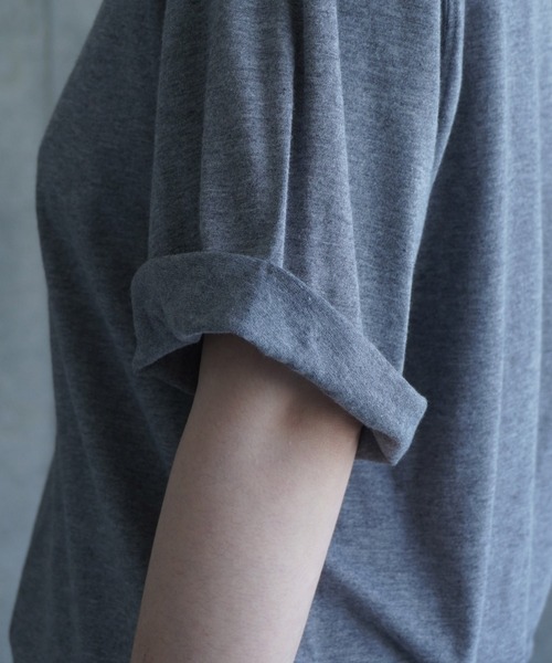 k3&co.(ケイスリーアンドコー)の「V-NECK TEE(Tシャツ/カットソー・レディース・グレー/ホワイト/ブラック・ONE SIZE)」の8枚目の写真