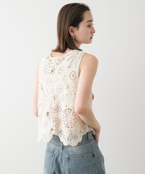 SENSE OF PLACE by URBAN RESEARCH（センスオブプレイスバイアーバンリサーチ）の「レースクロップドベスト（ベスト・レディース・ネイビー/ブラック/アイボリー・ONE）」の6枚目の写真