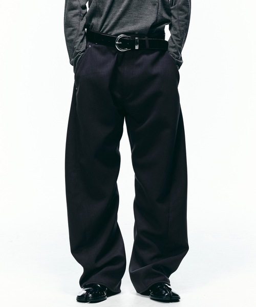 3D CUTTING DENIM PANTS