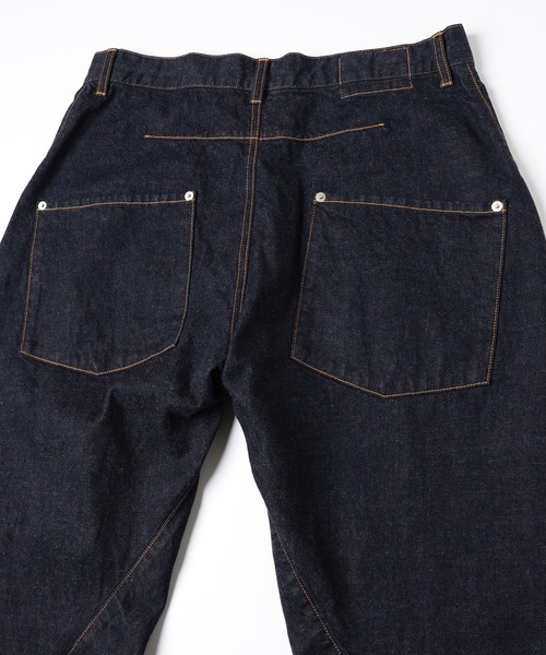 JIEDA(ジエダ)の「3D CUTTING DENIM PANTS(デニムパンツ・メンズ・インディゴブルー/ブラック・2/1)」の13枚目の写真