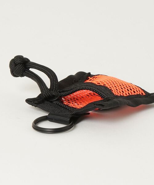 CRAZY CREEK（クレイジークリーク）の「CRAZY CREEK クレイジークリーク メッシュワレット Sサイズ（コインケース・メンズ・オレンジ/ライム・FREE）」の9枚目の写真