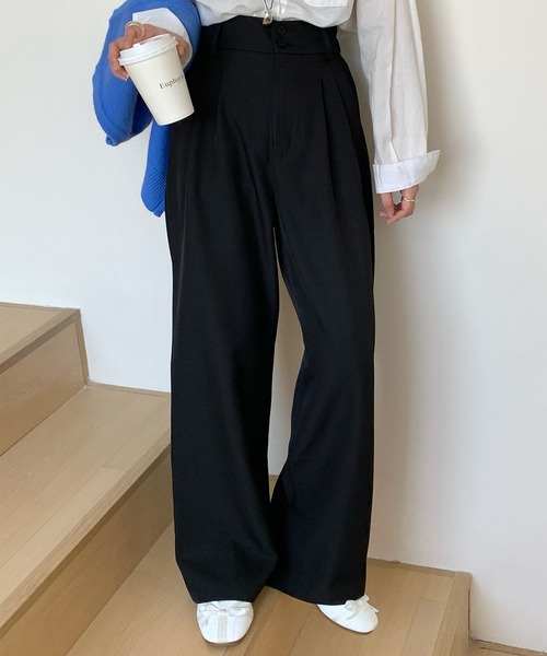 DAY CLOSET（デイ クローゼット）の「レディース マニッシュハイウエストダブルボタンワイドタックパンツ（スラックス・レディース・ダークグレー/ブラウン/グレイッシュベージュ/ブラック・S/M/L）」の2枚目の写真