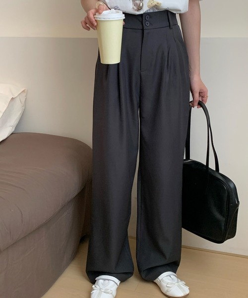 DAY CLOSET（デイ クローゼット）の「レディース マニッシュハイウエストダブルボタンワイドタックパンツ（スラックス・レディース・ダークグレー/ブラウン/グレイッシュベージュ/ブラック・S/M/L）」の5枚目の写真