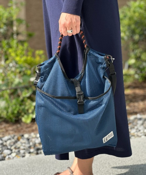 MARMOT(マーモット)の「【Marmot】MMW Mesh Compact Tote MMW メッシュコンパクトトート(トートバッグ・メンズ・エメラルド/ブラック/ブルー・ONE SIZE)」の3枚目の写真