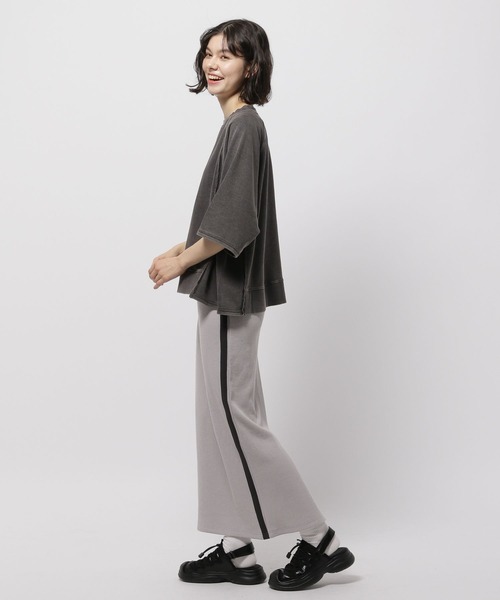 niko and...（ニコアンド）の「ミニ裏毛7分袖プルオーバー（Tシャツ/カットソー・レディース・チャコール/レッド/グレー/ネイビー・LARGE/MEDIUM）」の14枚目の写真