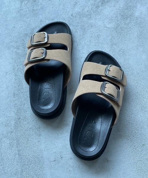 AIC.（エーアイシー）の「ダブルベルトボリュームサンダル（サンダル・レディース・ブラック/ベージュ・SMALL/MEDIUM/LARGE）」の3枚目の写真