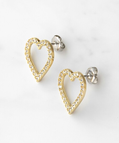 TOCCA（トッカ）の「WISH IN HEART PIERCED EARRINGS ピアス（ピアス（両耳用）・レディース・シルバー系/ローズ系/ゴールド系・F）」の6枚目の写真