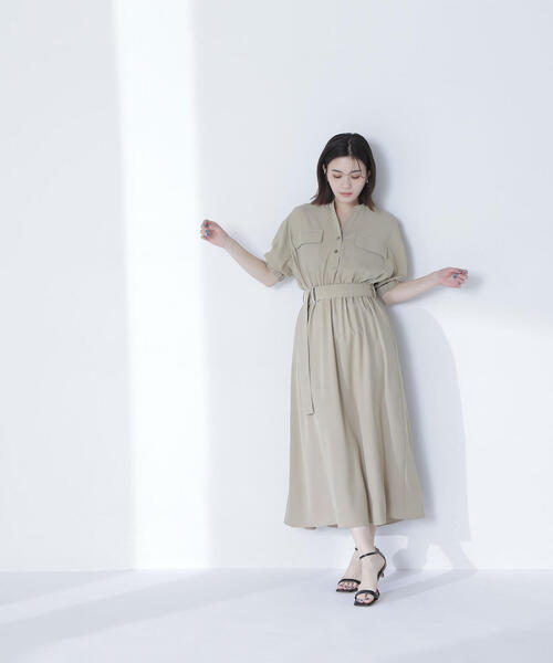 NATURAL BEAUTY BASIC（ナチュラルビューティーベーシック）の「◇ダブルポケットフォルムワンピース（ワンピース・レディース・チャコールグレー/ライトグリーン/ベージュ・SMALL/MEDIUM/P/S）」の8枚目の写真