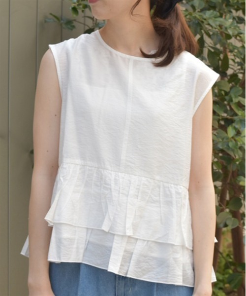 新品タグ付き OHGA 裾フリル ブラウス ホワイト 半袖 オーガ OHGA裾フリルブラウス ホワイトFRILL short sleeves