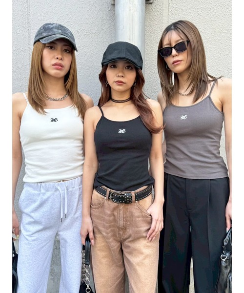 EGOIST（エゴイスト）の「ロゴ刺繍キャミトップ（キャミソール・レディース・ブラック/ダークグレー/ホワイト・FREE）」の5枚目の写真