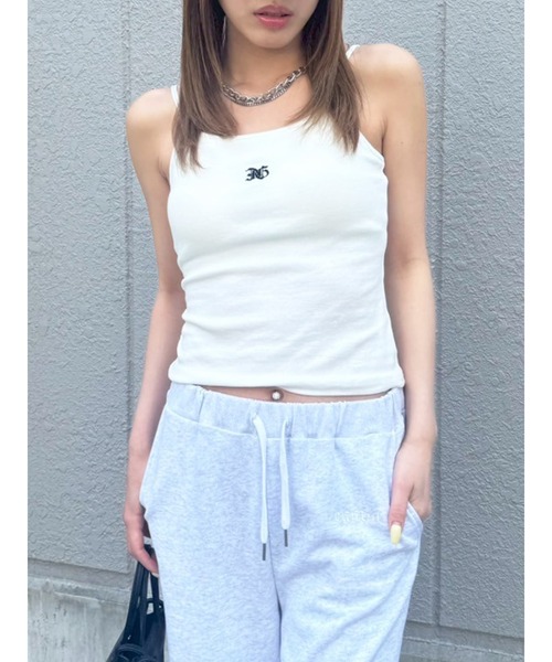 EGOIST（エゴイスト）の「ロゴ刺繍キャミトップ（キャミソール・レディース・ブラック/ダークグレー/ホワイト・FREE）」の4枚目の写真