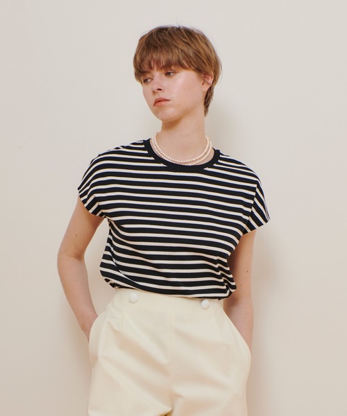 allureville(アルアバイル)の「ワイドボーダープルオーバー(Tシャツ/カットソー・レディース・オフホワイト/ブラック系その他/ホワイト系その他・2)」の3枚目の写真