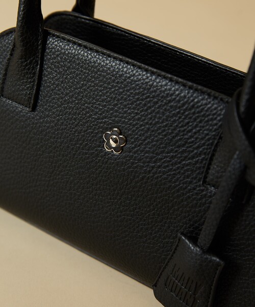 PUBLUX（パブリュクス）の「MARY QUANT × PUBLUX/マリークワント ワンポイント レザレット ハンドルバッグ　限定展開（ハンドバッグ・レディース・ブラウン/ブラック・ONE SIZE）」の10枚目の写真