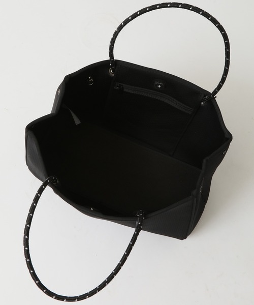 Willow Bay（ウィローベイ）の「Willow Bay/ウィローベイ トートバッグ マザーズバッグ ポーチ付き ネオプレン Daydreamer Neoprene Tote（トートバッグ・レディース・ブラック/グレー/セージグリーン/ホワイト・FREE）」の13枚目の写真