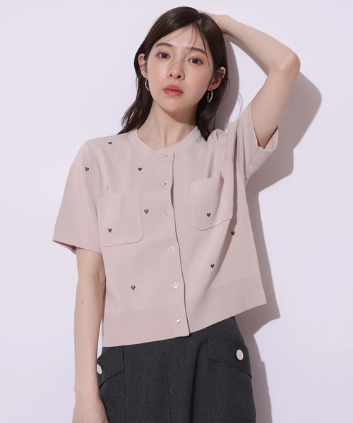 Apuweiser-riche（アプワイザーリッシェ）の「ハート刺繍カラーカーデ（ニット/セーター・レディース・ピンクベージュ・2）」の6枚目の写真