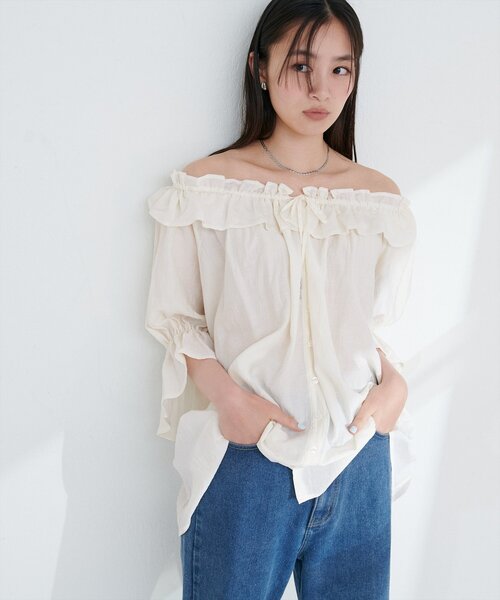 natural couture（ナチュラルクチュール）の「フリルスモックキャンディスリーブブラウス（シャツ/ブラウス・レディース・ピンク/イエロー/ブラック/オフホワイト・FREE）」の8枚目の写真