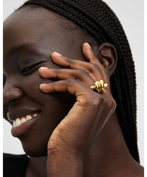 kate spade new york(ケイトスペード ニューヨーク)の「ロープ アンド ノット リング(リング・レディース・イエロー・6)」の2枚目の写真