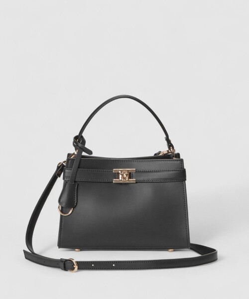 allureville(アルアバイル)の「ツイストバックルスクエアショルダーバッグ(ショルダーバッグ・レディース・ブラック/アイボリー・FREE)」の19枚目の写真