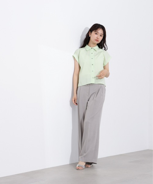 N.(N. Natural Beauty Basic)(エヌエヌナチュラルビューティーベーシック)の「バックプリーツクロップドシャツ(シャツ/ブラウス・レディース・ライトグリーン/オフホワイト/ブルー・MEDIUM)」の18枚目の写真