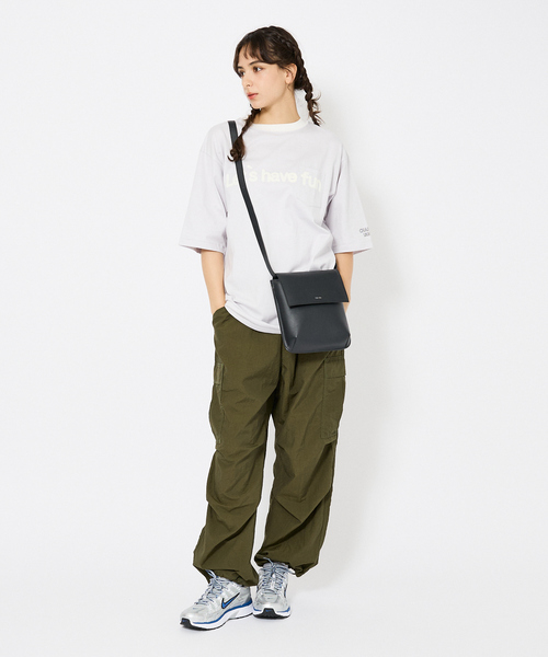 AMERICANA(アメリカーナ)の「【Charcoal(チャコール)× Americana(アメリカーナ)】ポケット付きトリムTシャツ/ユニセックス(Tシャツ/カットソー・メンズ・ベージュ/ライトグレー・L/M)」の16枚目の写真