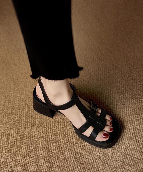 IRADOWL（アイラドール）の「ゴールドバックル 厚底サンダル チャンキーヒール（サンダル・レディース・ブラウン/ブラック・35/36/37/38/39）」の4枚目の写真