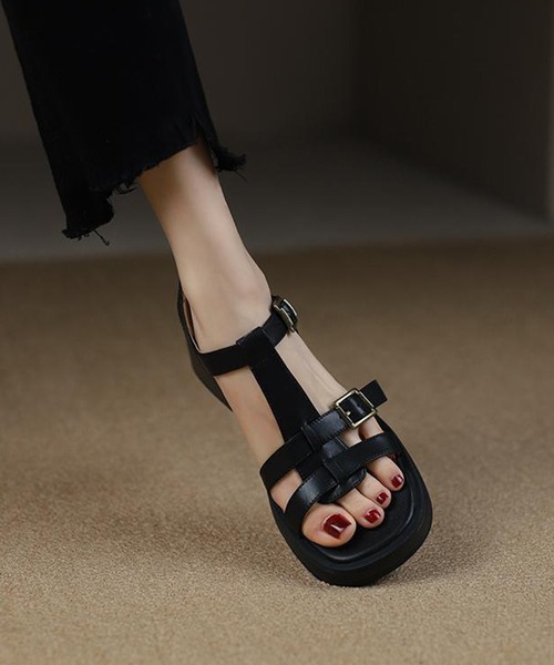 IRADOWL（アイラドール）の「ゴールドバックル 厚底サンダル チャンキーヒール（サンダル・レディース・ブラウン/ブラック・35/36/37/38/39）」の5枚目の写真