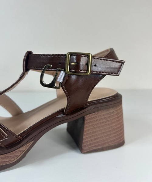 IRADOWL（アイラドール）の「ゴールドバックル 厚底サンダル チャンキーヒール（サンダル・レディース・ブラウン/ブラック・35/36/37/38/39）」の15枚目の写真
