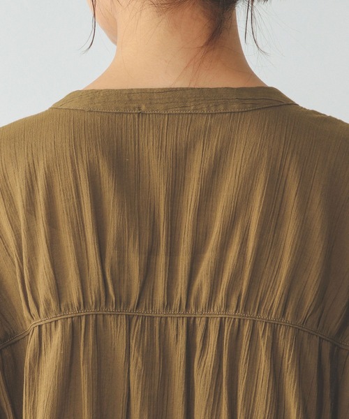 GLOBAL WORK（グローバルワーク）の「エアリーリラックスブラウスノースリーブ/492316（シャツ/ブラウス・レディース・マスタード/レッド/ブラック/オフホワイト・MEDIUM/LARGE）」の16枚目の写真