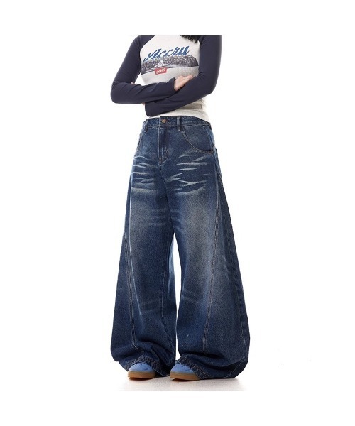 Sakka(サッカ)の「ワイドカーブデニムパンツ(デニムパンツ・レディース・ブラック/ブルー・SMALL/MEDIUM/LARGE/X-LARGE)」の7枚目の写真